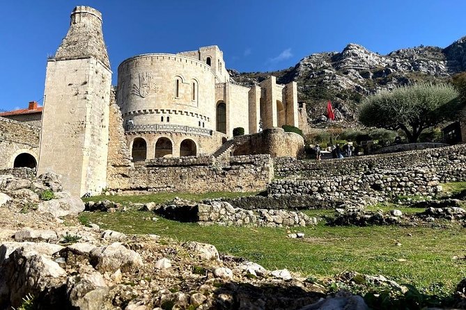 Kruja castle, the old Bazaar & Sarisalltik- Departure from Tirana - What the transport is really like from Tirana