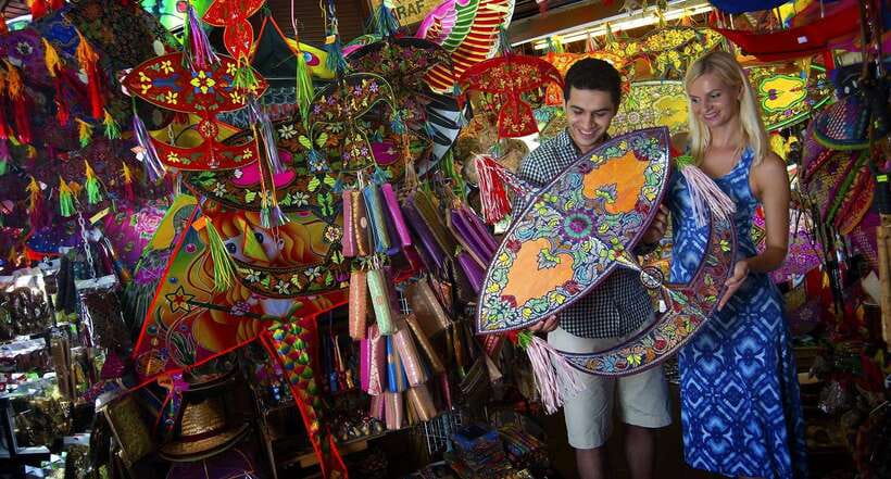 Kuala Lumpur: 4-Hour Authentic Local Markets & Event Tour - Walking, traffic, and the four-hour pace