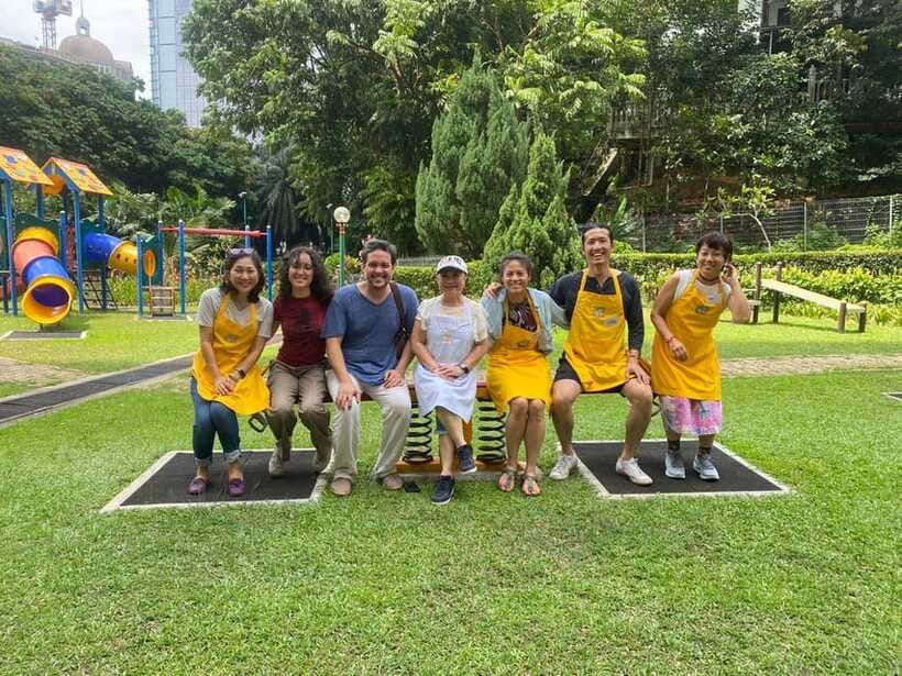 Kuala Lumpur: Malaysian Cooking Class with Market Tour - Should you book the LaZat cooking class?