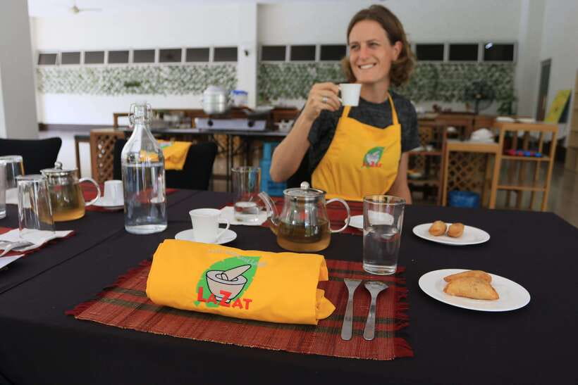 Kuala Lumpur: Malaysian Cooking Class with Market Tour - The transfer from the market to LaZat Cooking School