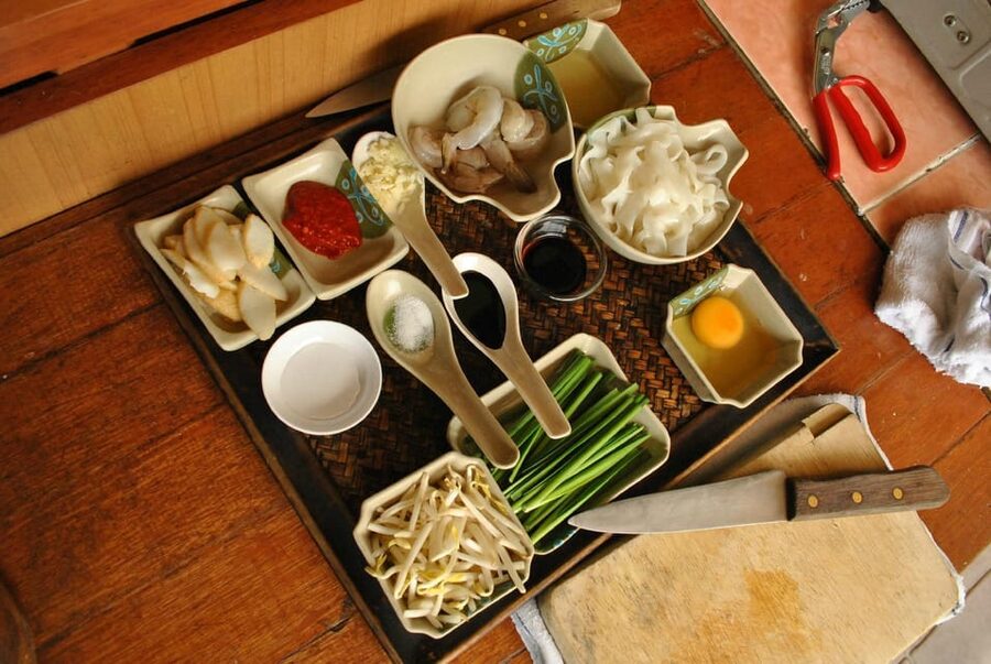 Kuala Lumpur: Malaysian Cooking Class with Market Tour - Eating the lunch you prepared