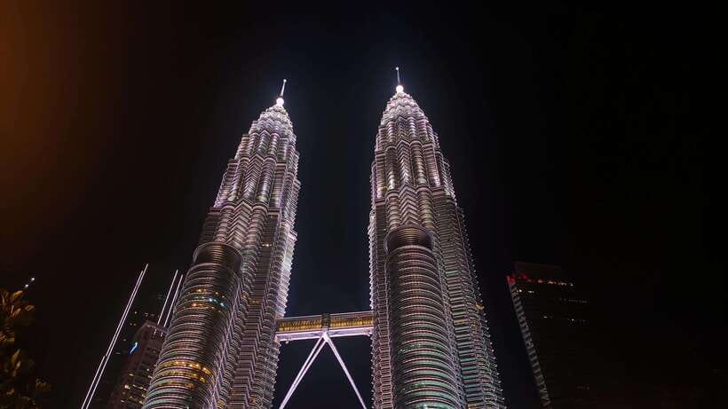 Kuala Lumpur: Sightseeing, Markets, and Food Night Tour - Why this night tour works well on a first evening