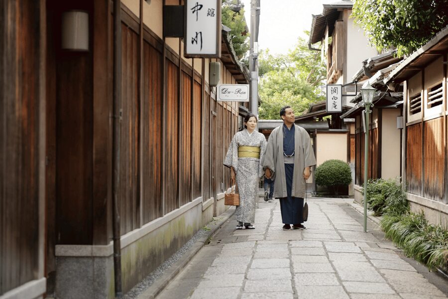 Kyoto: Arashiyama Unveiled Bamboo, Temple, Matcha, & Monkeys - The matcha stop gives the tour a local pause