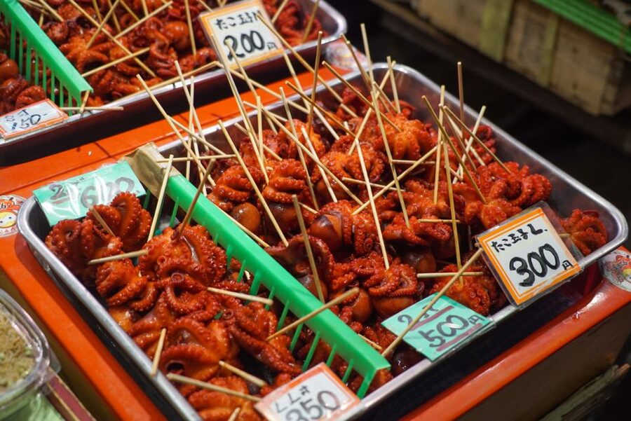 Kyoto: Nishiki Market Brunch Walking Tour-7 Tastings+Brunch - The guides make the difference