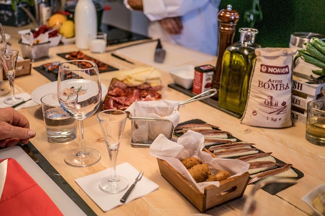 La Boqueria Market and Paella Cooking Class in Barcelona - Who will enjoy this class most