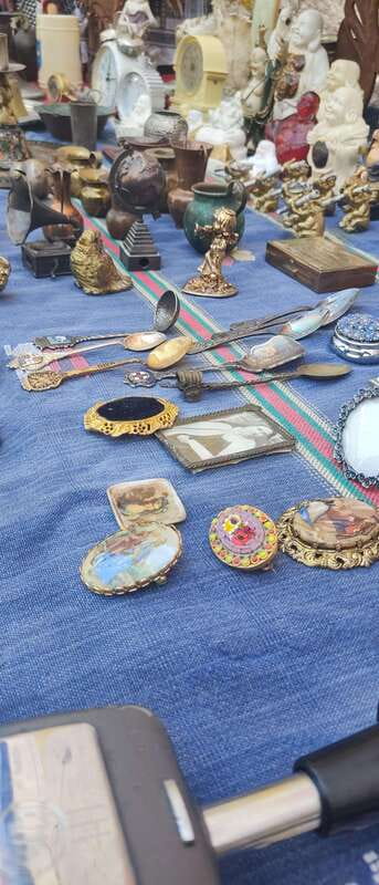 La Lagunilla's Antique Bazaar - From Monumento Al Boxeador to the market