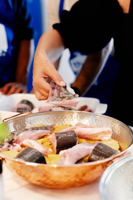 Lagos: Market Tour and Cataplana Cooking Class - From prepared ingredients to a finished cataplana
