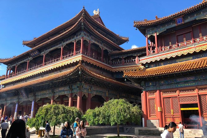 Lama Temple, Hutong and Silk & Pearl Market Private Day Tour - A five-minute stop for Beijing tea