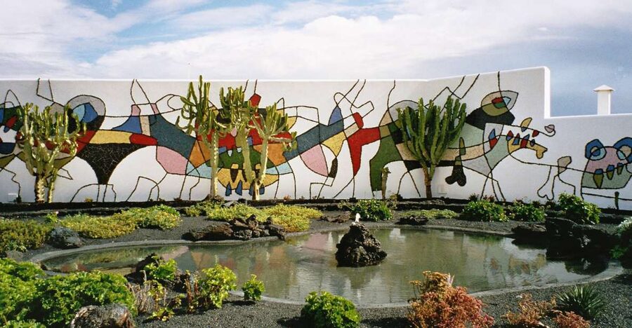 Lanzarote: César Manrique Foundation and Teguise Market - Key points to know before booking