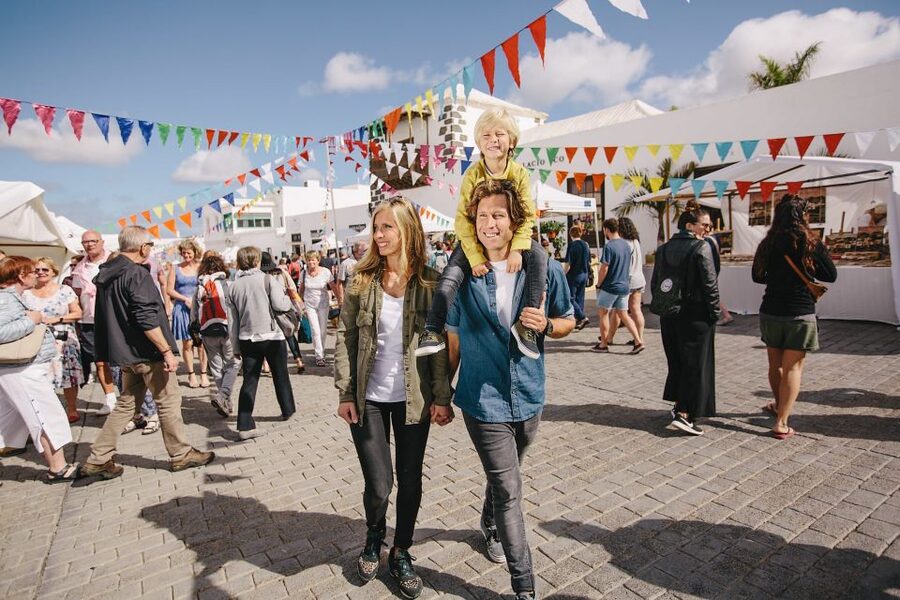 Lanzarote: César Manrique Foundation and Teguise Market - Famara Beach gives you a quick taste of the coast