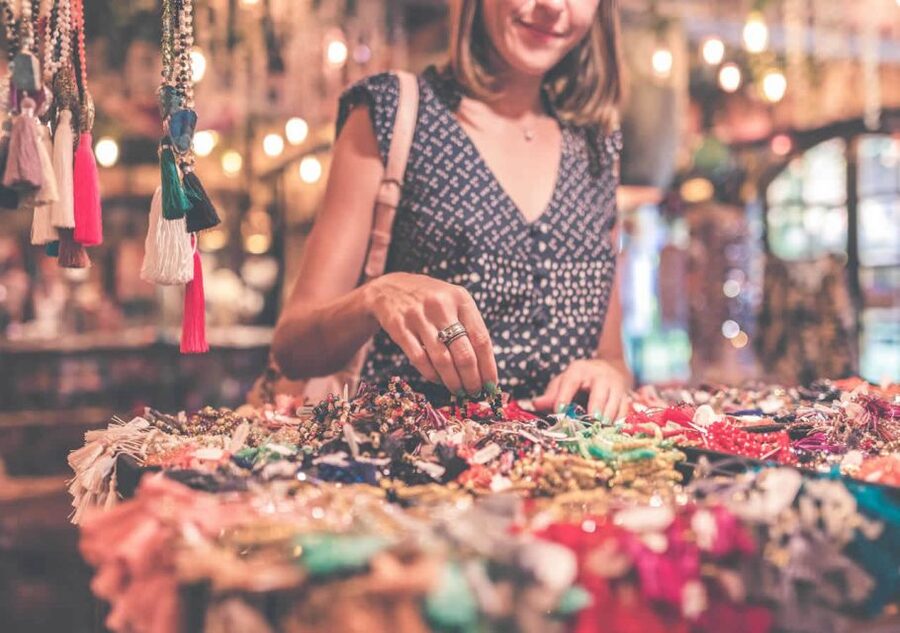Lanzarote: Teguise Handicraft Market and La Graciosa Island - Teguise Market: two hours among stalls and old streets