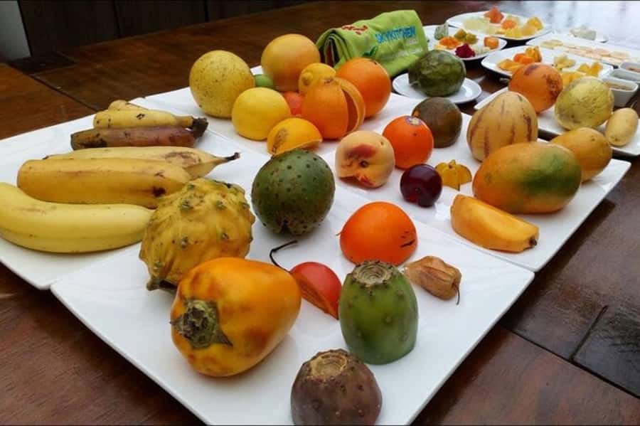 Lima: Market Tour, 35 Fruits Tasting & Cooking Class - Eating each course at its best