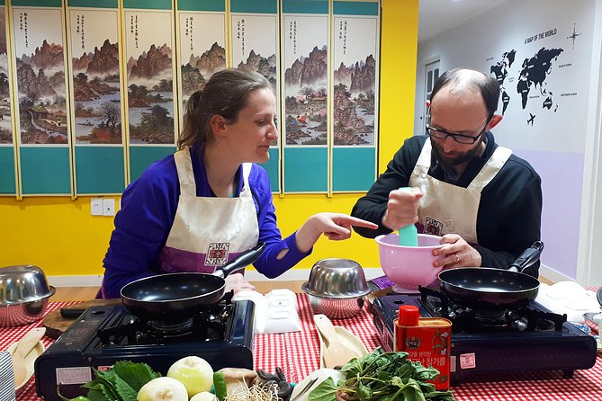 Local Home Korean Cooking Class & Market Adventure in Seoul - Should you book the Mangwon cooking class?