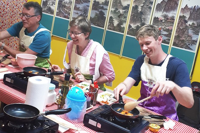 Local Home Korean Cooking Class & Market Adventure in Seoul - The Hanjeongsik meal at the end