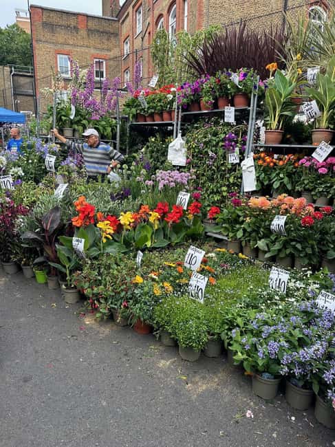 London: Authentic London Sunday Markets Walking Tour - Rich’s guiding style and the value of local knowledge