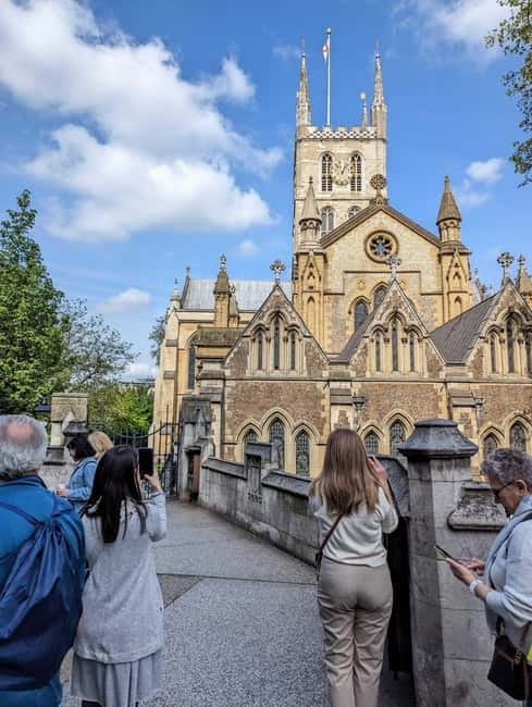 London: Borough Market Food Tour with Local Guide - Leadenhall Market and its Harry Potter connection