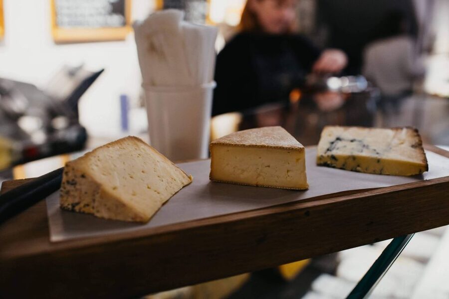 London: Borough Market Food Tour with Local Guide - What the $113 price really buys you