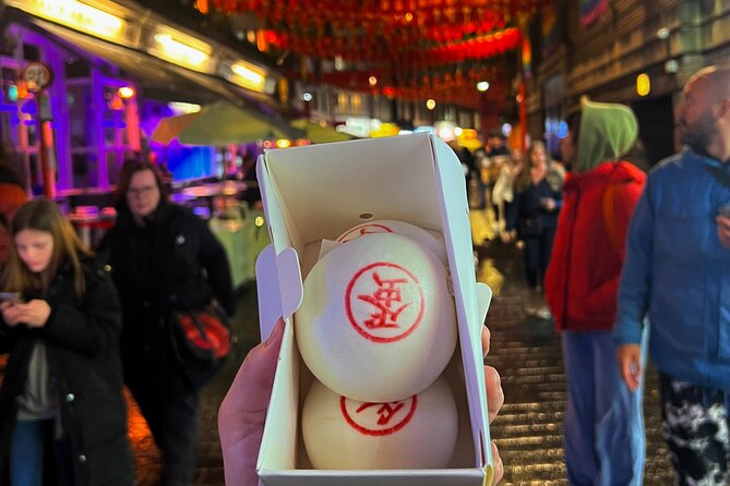 London Bridge & Borough Market Food Tour with 7 Authentic Dishes - The first tastes: bacon, sausage roll, and British breakfast culture