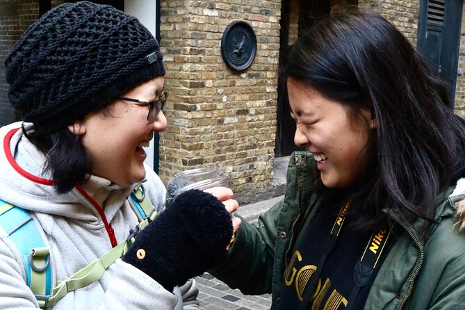 London Bridge & Borough Market Food Tour with 7 Authentic Dishes - British cheese at a historic pub