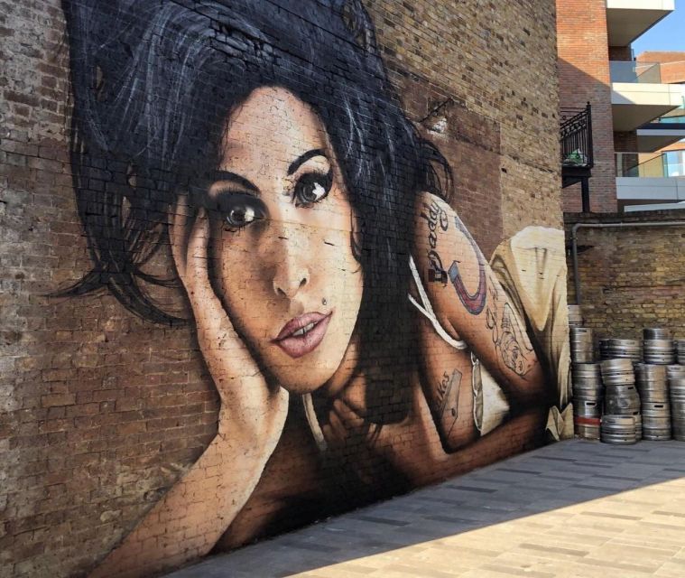 London: Camden Market Food Tour with 7 Street Food Tastings - Camden gin at a working micro-distillery