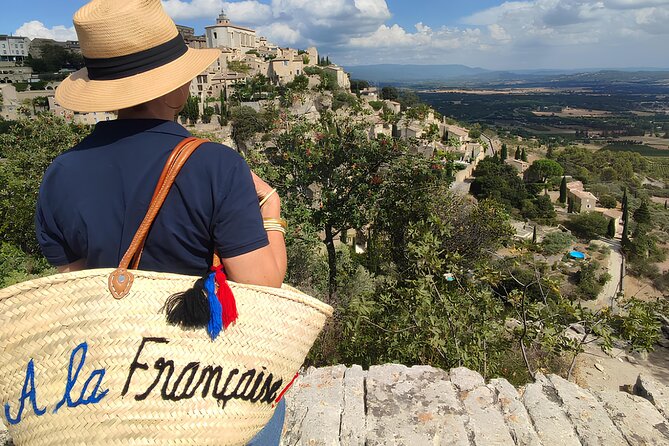 Luberon Market & Villages from Avignon - Lacoste and the Marquis de Sade castle ruins