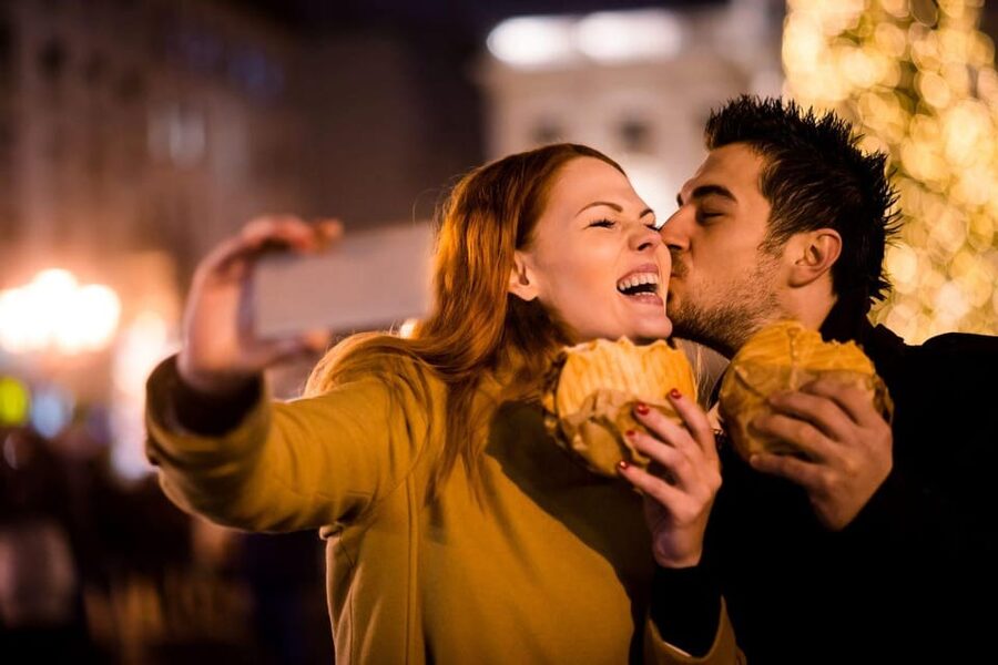 Luxembourg: Christmas Market Food Tour with Tastings - Gromperekichelcher, a Luxembourg Christmas favorite