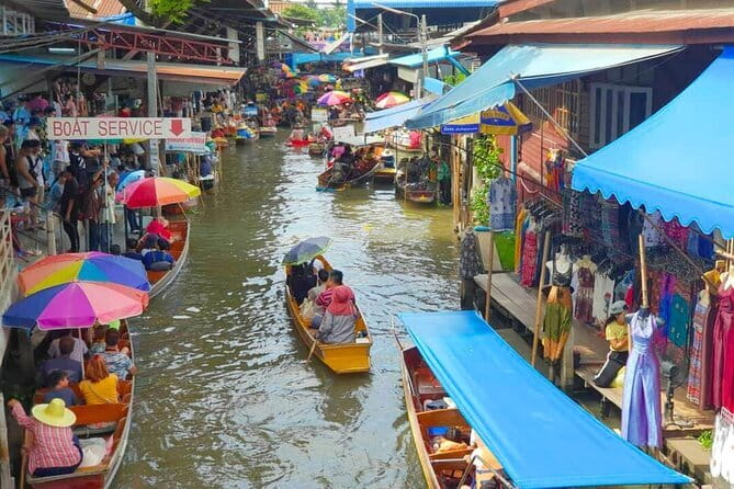 Maeklong Railway and Damnoen Saduak Floating Market Tour - Damnoen Saduak and the two-hour canal visit