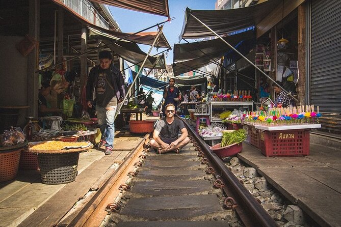 Maeklong Railway Market and Damnoen Saduak Floating Market Tour From Bangkok - Taking the long-tail boat to Damnoen Saduak