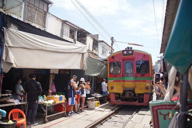 Maeklong Railway Market and Floating Market - Meeting point, ending point, and cancellation