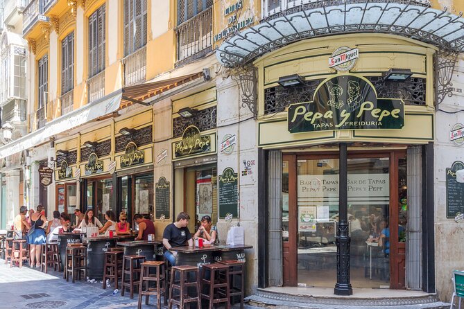 Malaga Market Food Tour: Tapas, Drinks, and Local Flavors - Drinks, dietary needs, and the right pace