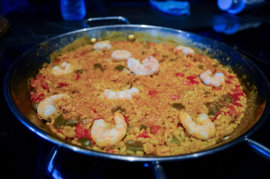 Málaga: Paella and Sangria Cooking Class with Market Visit - Key points at a glance