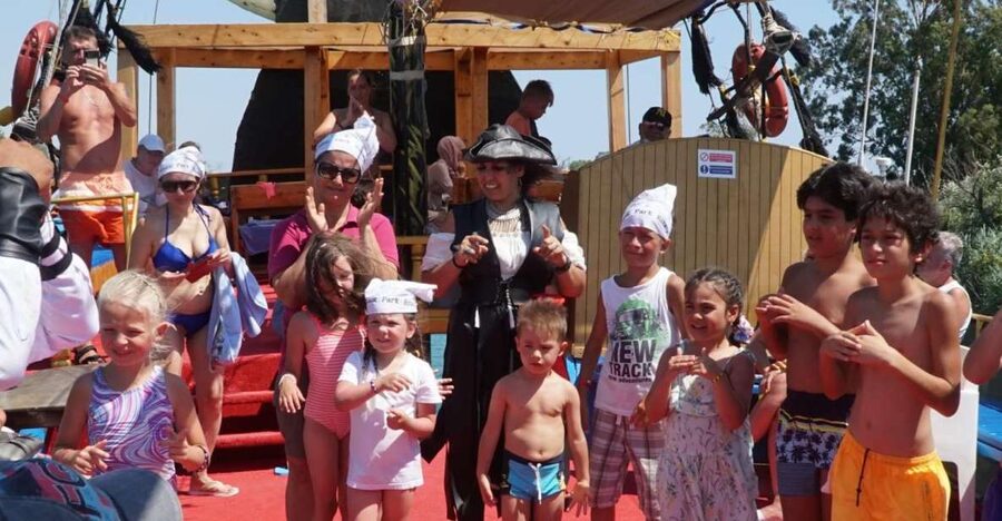 Manavgat River Boat Tour and Free Time at the Market - Key points at a glance