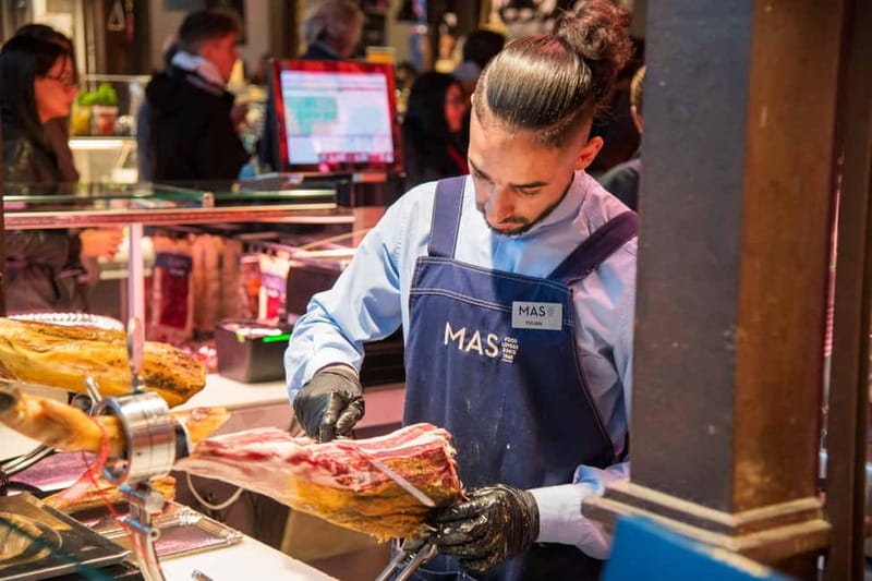 Marbella: Guided Market Tour with Tapas and Wine Pairings - Old Town streets between the bites