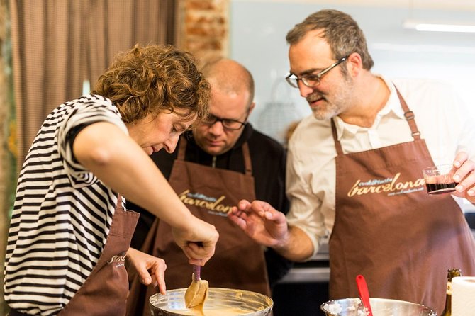 Market Gourmet Visit and Spanish Culinary Experience in Barcelona - Returning to a working kitchen