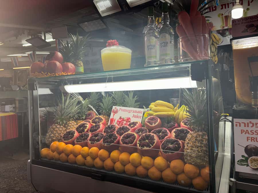 Market Mosaic: A Gastronomic Exploration of Carmel Treasures - How the guide adds value