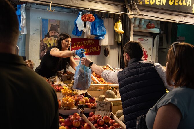 Market tour and Private Cooking Class in Rome with roman chef - What the private format is worth