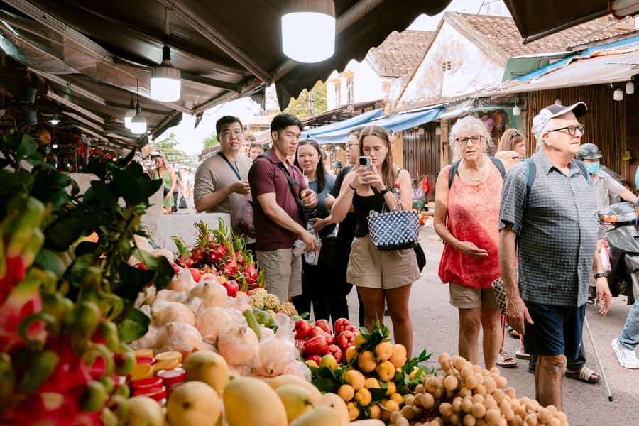 Market Tour - Cooking Class - Coconut Boat Riding - The guides make the difference