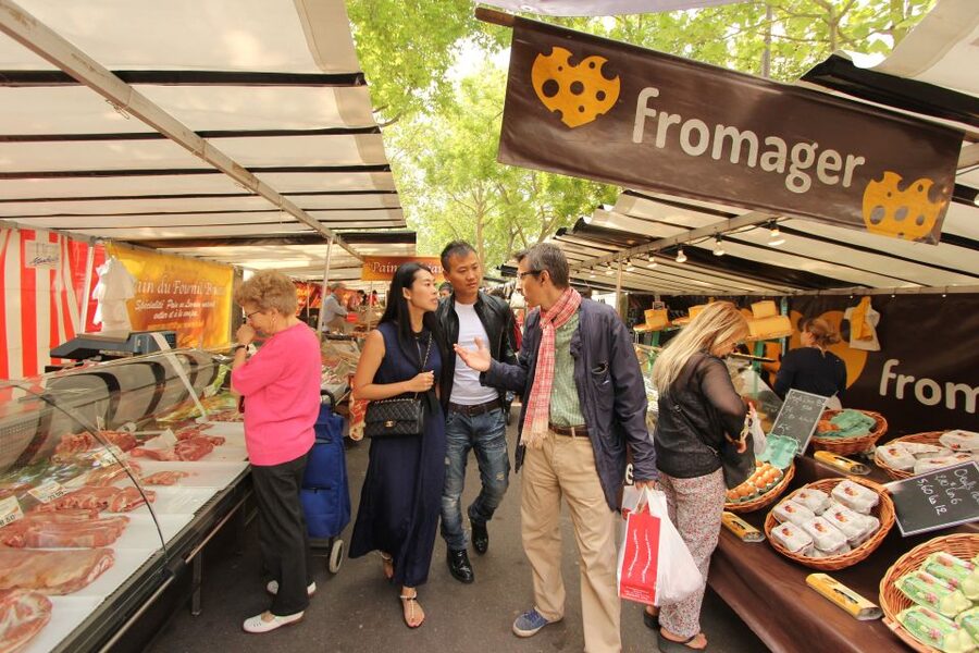 Market Visit and Cooking Class with a Parisian Chef - The Chefs and Teaching Style