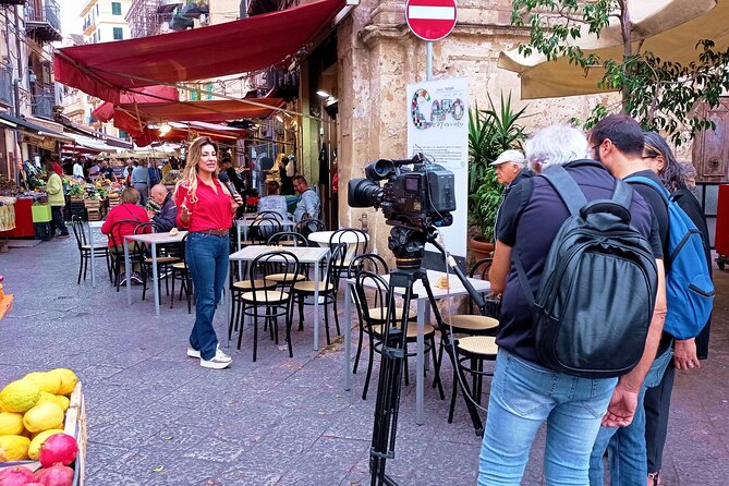 Markets and monuments: walking tour and street food in Palermo - The old walls and Porta Carini