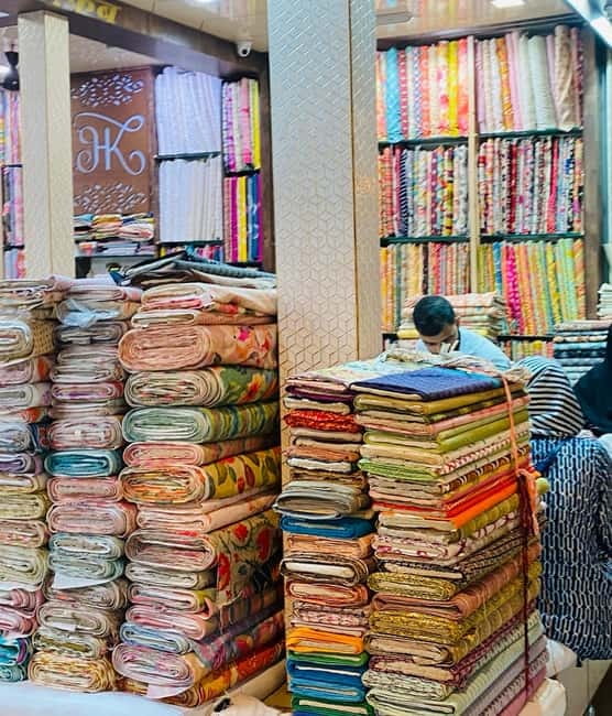 Markets of Mumbai Walking Tour - The wholesale fabric market and Indian textiles