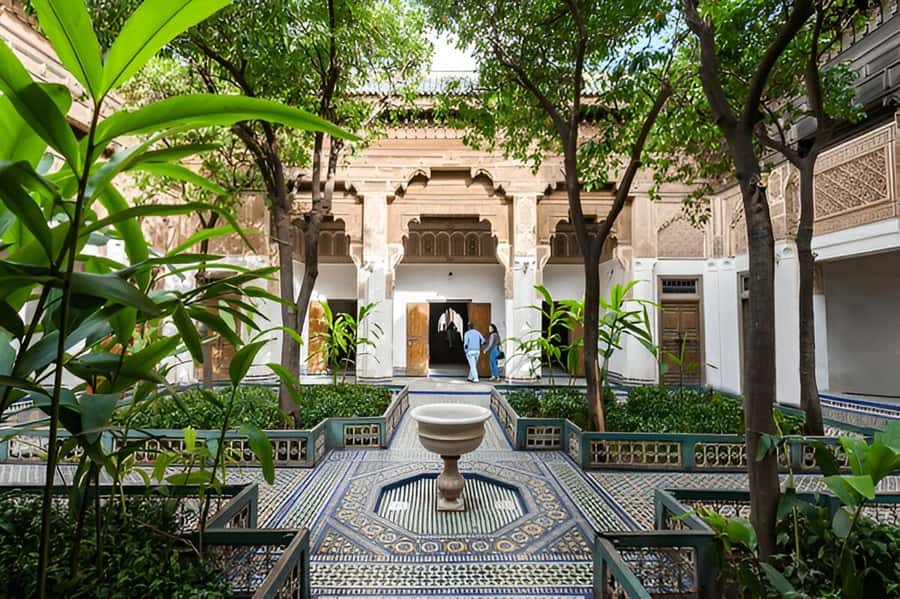Marrakech: Bahia Palace, Ben Youssef Medersa, & Souks Tour - Bahia Palace and its painted courtyards