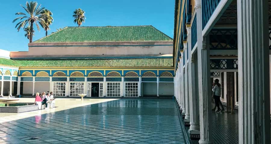 Marrakech: Bahia Palace, Madrasa Bn Yousef, Souk Medina Tour - Meeting near Café Argana