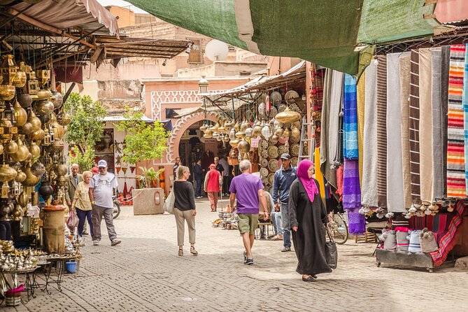 Marrakech: Bahia Palace, Saadian Tombs, Souk and Medina Tour - The Mellah, where architecture tells a social story