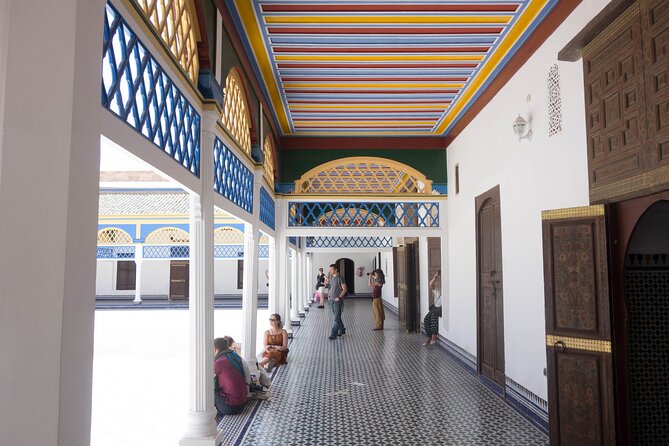 Marrakech: Bahia Palace, Saadian Tombs, Souk and Medina Tour - Ending at Jemaa el-Fna