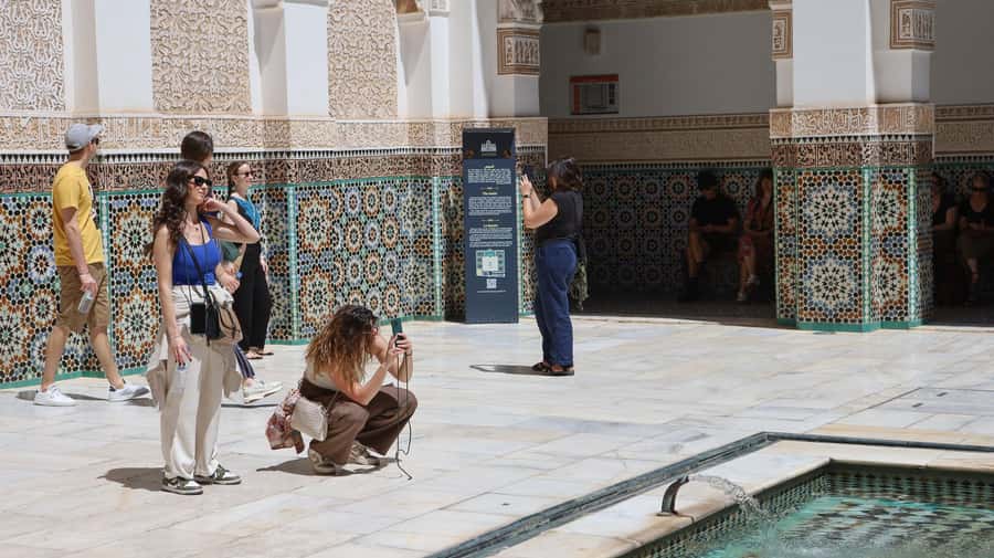 Marrakech: Ben Youssef Medersa, Le Jardin Secret & Souk Tour - Why the guide makes a difference
