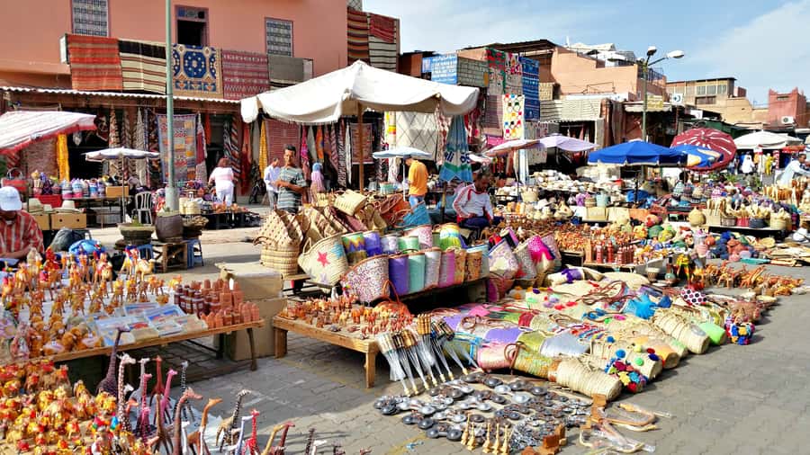 Marrakech: Half-Day Medina Markets Tour - Bahia Palace and the details above your head
