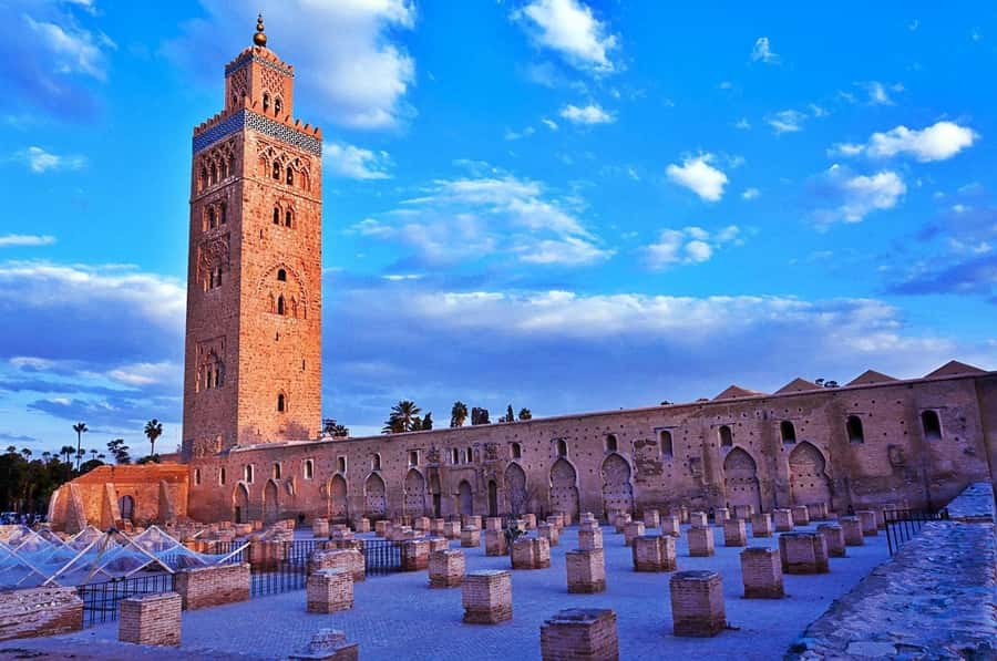 Marrakech: Half-Day Medina Markets Tour - Saadian Tombs and a quieter part of Marrakech’s past