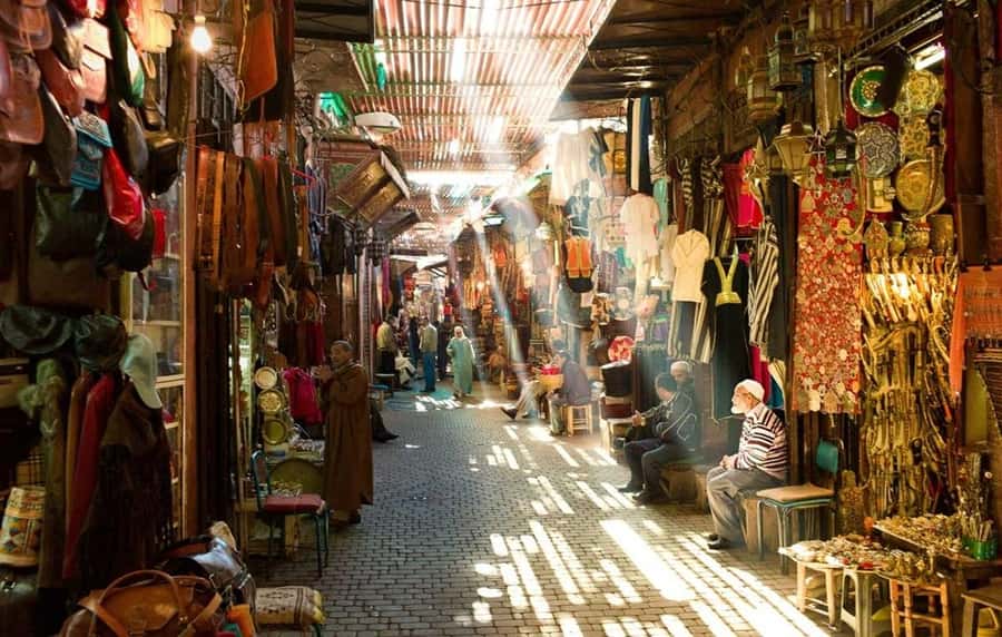 Marrakech: Medina and Souks Walking Tour - Why a private souk guide helps in Marrakech