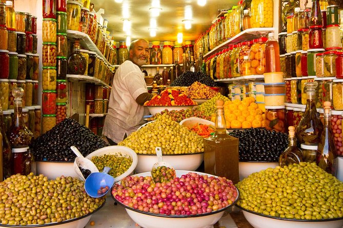 Marrakech Monuments & Souks 3-Hour Tour - Koutoubia Mosque and its famous minaret