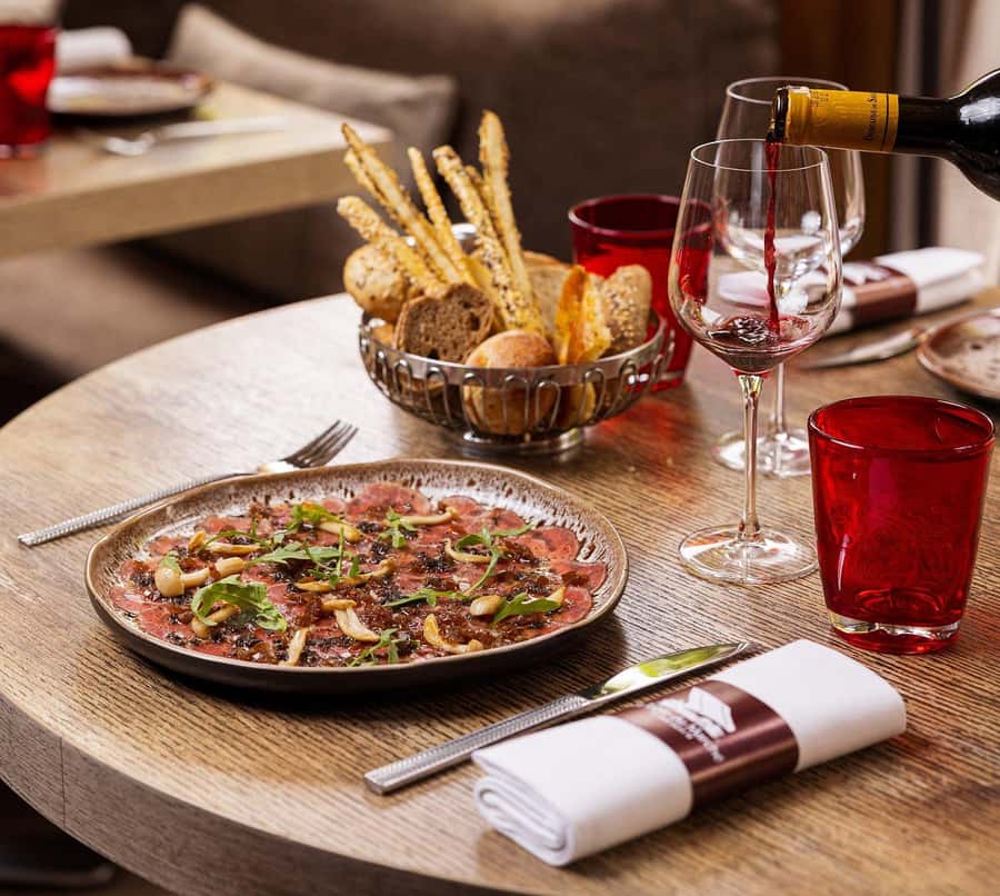Marrakech: Refined lunch or dinner at La Table du Marché - What the service includes for $68